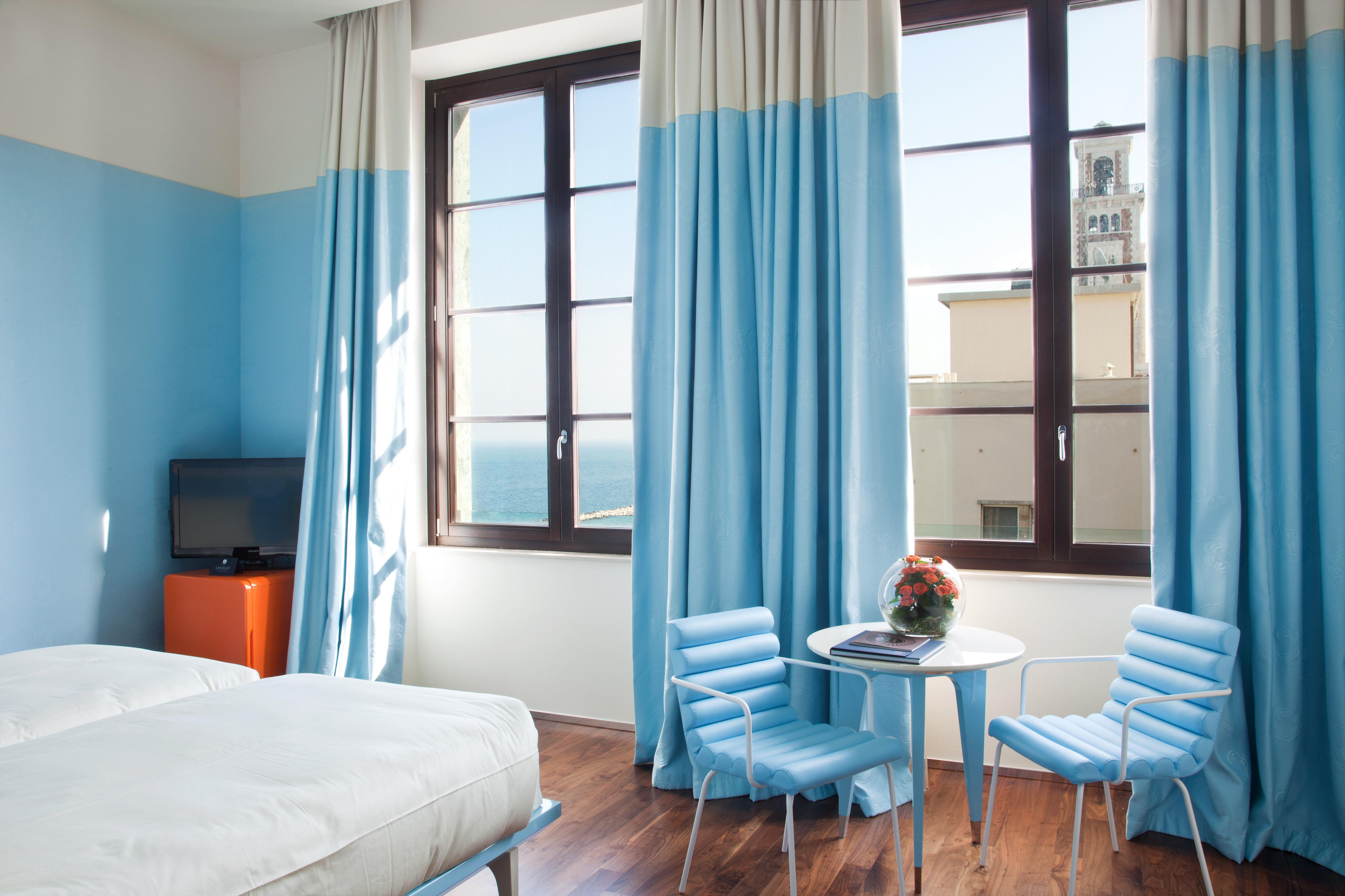 iH Grande Albergo Delle Nazioni Bari Esterno foto A room at the hotel