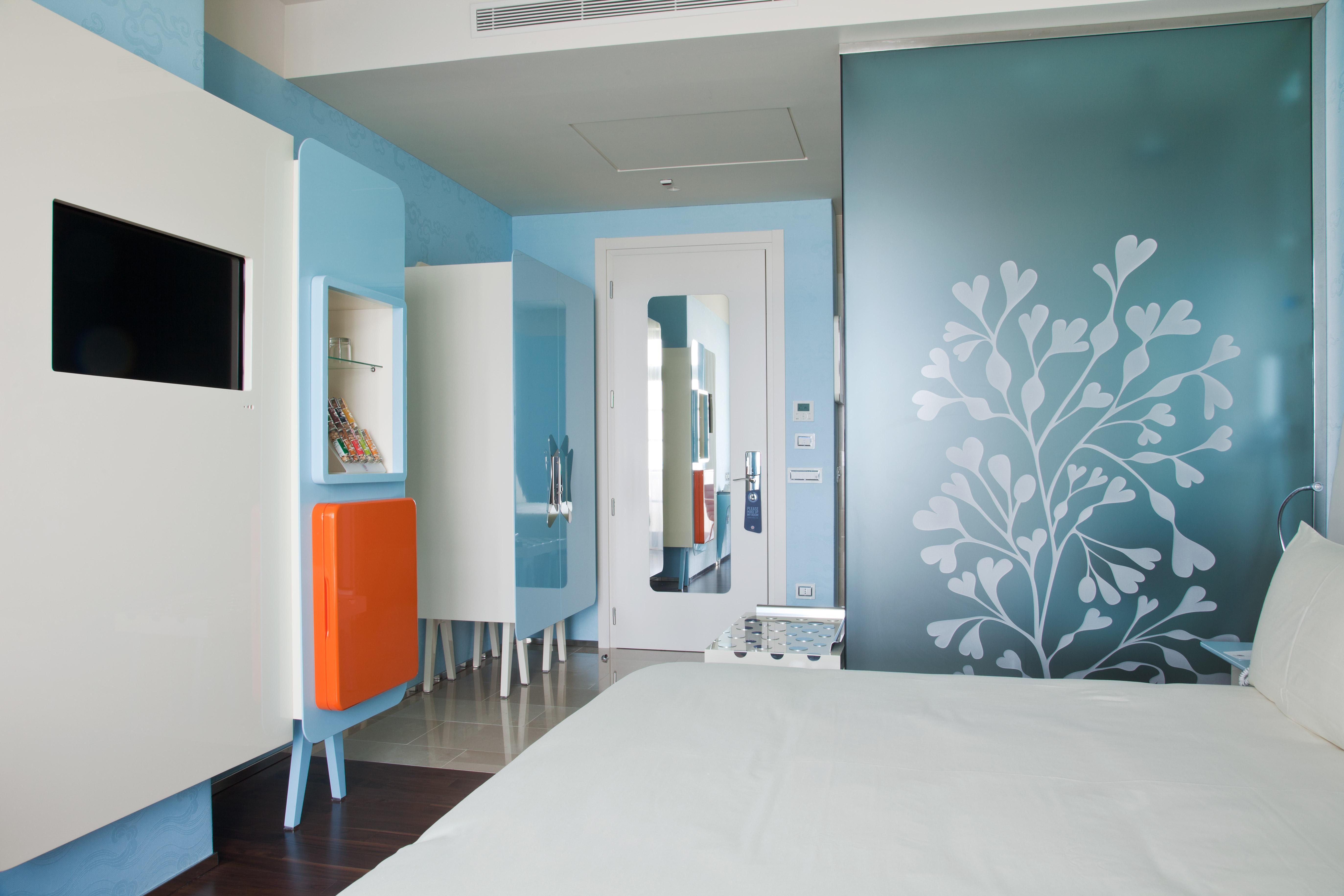 iH Grande Albergo Delle Nazioni Bari Esterno foto A room at the hotel