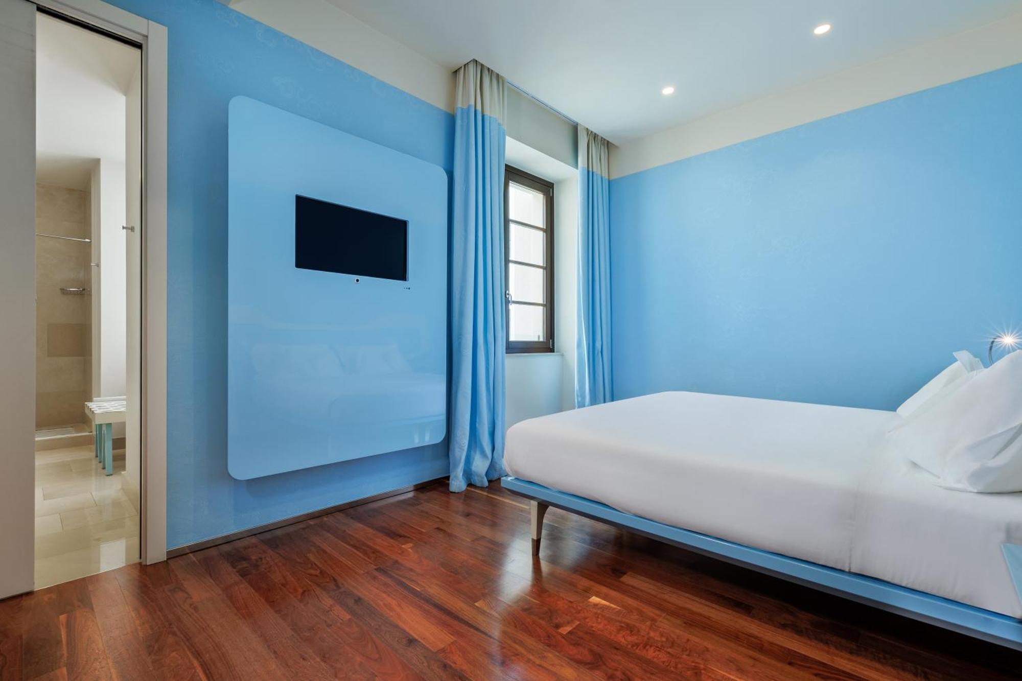 iH Grande Albergo Delle Nazioni Bari Esterno foto A room at the hotel